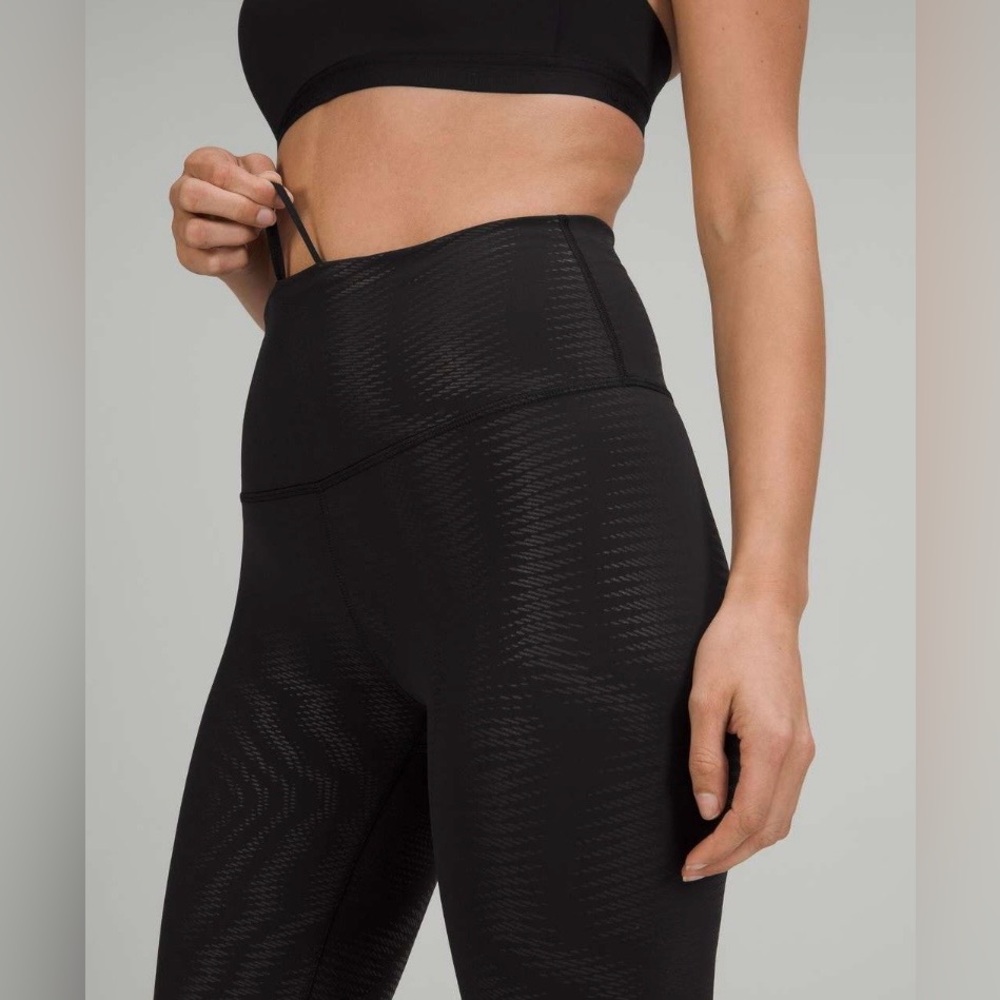 RARE Lululemon Wunder Train Tight Leggings 25”Shapeshifter Foil Black Size 4 NWT - Picture 4 of 10